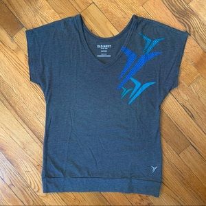 NWOT V-neck performance T-shirt
